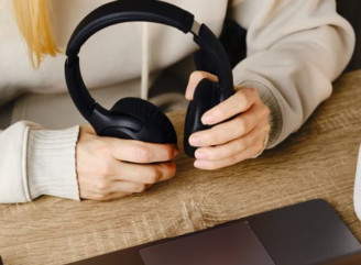 У протестованих навушниках виявили потенційно небезпечні хімікати — результати дослідження