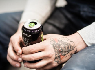 У ЗМІ повідомили про смерть 14-річної дівчини в Одесі після вживання енергетика