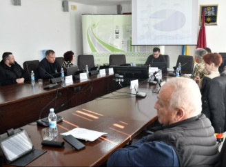 Зарплати, борги, тарифи та плани на 2025 рік: у Славутичі звітували директори комунальних підприємств