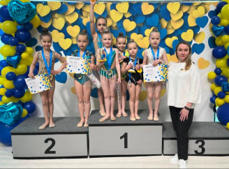 У Славутичі відбувся чемпіонат КДЮСШ з художньої гімнастики «Україна — це ми»