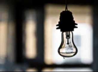 Екстрені відключення світла охопили низку регіонів України: що відомо