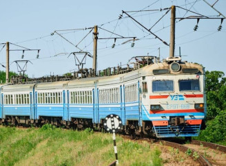Через військову агресію 7 та 8 грудня скасовано ранкові рейси між Черніговом і Славутичем