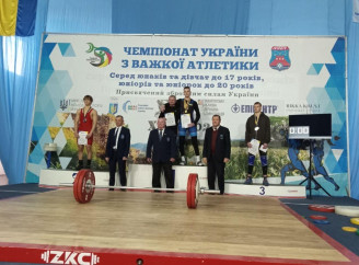 Славутицькі важкоатлети вибороли призові місця на чемпіонаті України серед юнаків і дівчат