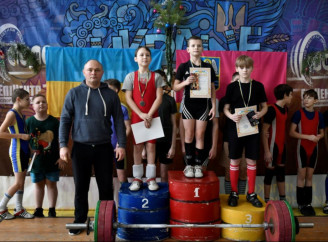 Важка атлетика: підсумковий турнір у Славутичі