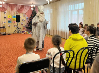 У Центрі «БЛАГОДАР» зустріли Святого Миколая та провели святкову програму