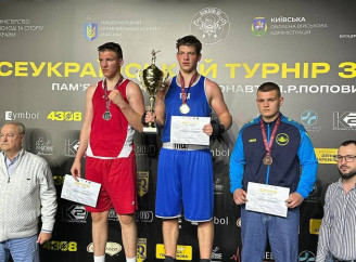 Славутичанин Данило Ткаченко переміг на всеукраїнському турнірі з боксу та став майстром спорту