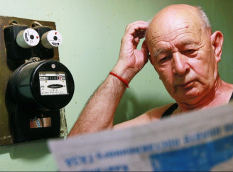 У YASNO пояснили, кого саме відключають від світла за борги