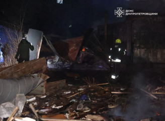 Нічна атака дронами по Дніпру: постраждали люди, пошкоджені будинки та навчальні заклади