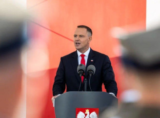 Польща має розвивати власний ядерний потенціал, заявив президент Кароль Навроцький