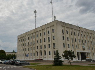 Славутич вшановує Героїв: відбулася 44 позачергова сесія міської ради