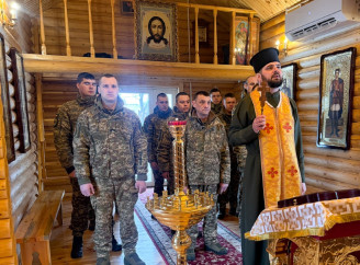 Чернігівські гвардійці помолилися за Україну у роковини вторгнення