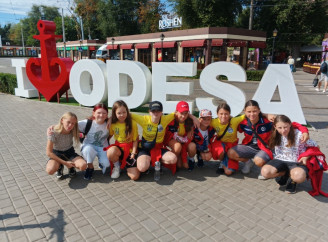 Команда дівчат зі Славутича взяла участь у всеукраїнському турнірі «Ukrainian-Norwegion Cup»