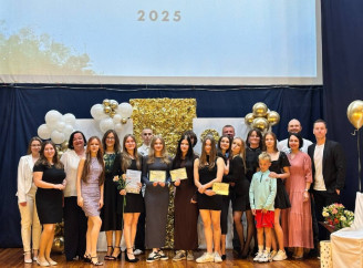 Випускники Палацу дітей та молоді Славутича отримали свідоцтва та подякували захисникам