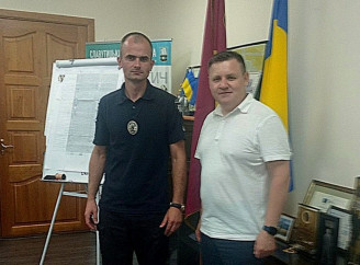 У Славутичі обговорили розширення охорони соціальних обʼєктів і шкіл