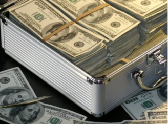 Грала в лотерею понад 40 років і зірвала джекпот: історія домогосподарки з Малайзії