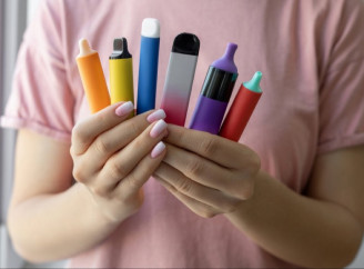 Кожен п’ятий підліток в Україні курить електронні сигарети — нові дані МОЗ