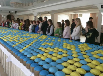 У Чернігові виклали рушник із пасок та встановили рекорд України