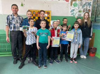 Юні шахісти Славутича вшанували Героїв Чорнобиля на весняному турнірі