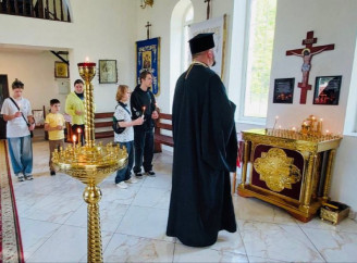 У Славутичі вшанували памʼять дітей, які загинули від російської агресії