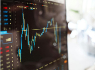 Арбітраж трафіку на фінансових офферах: ключові особливості та поради для новачків