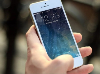 Туристка пропустила рейс через iPhone і справа була не в будильнику