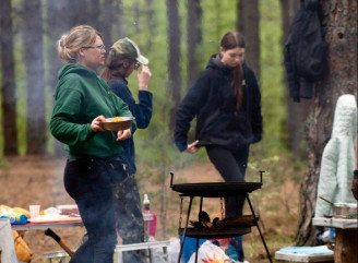 Батьки та педагоги Славутича підтримали навчально-польові збори для 11-класників