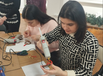 У Славутичі стартували святкові майстер-класи: Handmade-студія долучилася до відкриття Резиденції святого Миколая