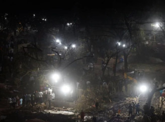 Кількість жертв авіакатастрофи в Індії перевищила 310 осіб — українців серед них немає