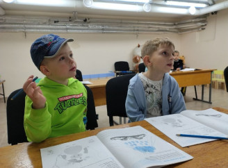 Діти Славутича малювали ламані лінії: розвиток моторики та творчих навичок