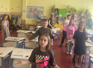 Доброта об'єднує: у Славутичі для школярів провели годину милосердя в межах Тижня безбар’єрності