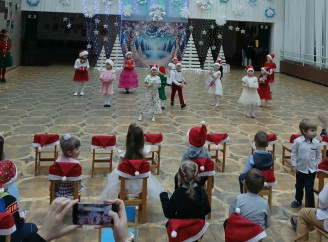 У Палаці дітей та молоді відбувся казковий Різдвяно-новорічний АртДрайв