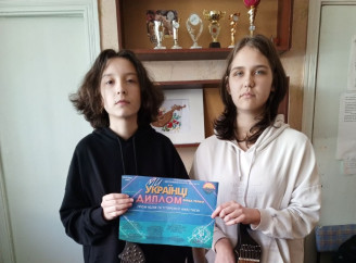 Дует Тіторенко Анастасії та Гром Юлії здобув перемогу на міжнародному конкурсі