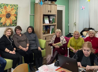 У Славутицькому бібліотечно-інформаційному центрі вшанували Василя Симоненка літературною годиною