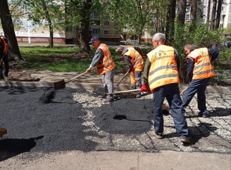 У Київському кварталі Славутича розширять проїзну частину