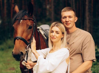 У Славутичі пропонують фотосесії з кіньми