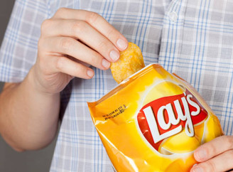 У США відкликають партію чипсів Lay's через ризик смертельних алергічних реакцій