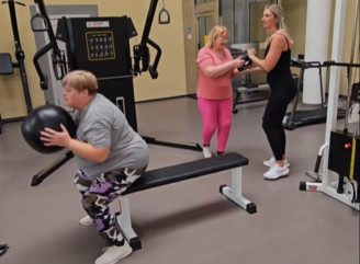 У Славутичі Центр життєстійкості запускає групові тренування у спорткомплексі Богатир для родин військових