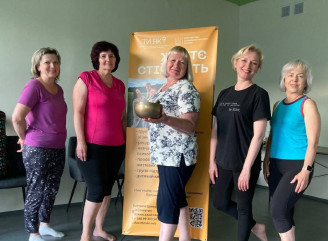 У Славутичі провели заняття з Кундаліні йоги: як вправи допомагають покращити памʼять і мозкову активність