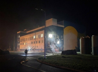 Росіяни вдарили Шахедом по сховищу біля ЧАЕС і спричинили пожежу