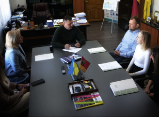 Славутич запускає пілотний проєкт «Рух без бар’єрів»: влада та бізнес підписали меморандум