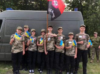 «Незламні» зі Славутича гідно виступили на районному етапі гри «Джура»