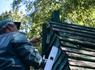 У Славутичі прибрали аварійну зупинку на виїзді з міста