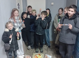 Учні 6-В класу школи №4 відвідали стаціонар для котів у Славутичі