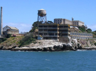 Трамп хоче знову відкрити Алькатрас: планує утримувати там найнебезпечніших злочинців