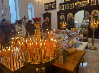 У Славутичі вшанували пам’ять загиблих у М’ясопусну поминальну суботу