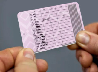 На Чернігівщині водія позбавили прав на рекордні 46 років за систематичне порушення ПДР