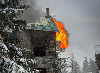 Пожежу на гірськолижному курорті «Драгобрат» ліквідовано
