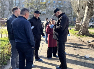 У Дніпрі вибухнула автівка: загинув посадовець, подію кваліфіковано як теракт