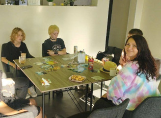 У Славутичі підлітки долають страхи разом: у Центрі життєстійкості відбулась зустріч групи підтримки