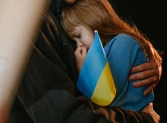 Мінсоцполітики попереджає про шахраїв, які вимагають оформити статус «дитини війни»